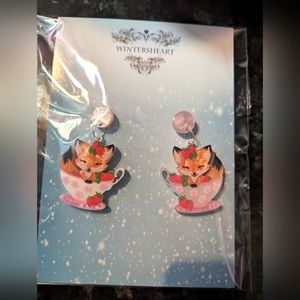 NWT 🐦🌟 WINTERSHEART "🦊🍓☕ STRAWBERRY FOX☕🍓🦊" ACRYLIC DANGLE EARRINGS 🐦🌟